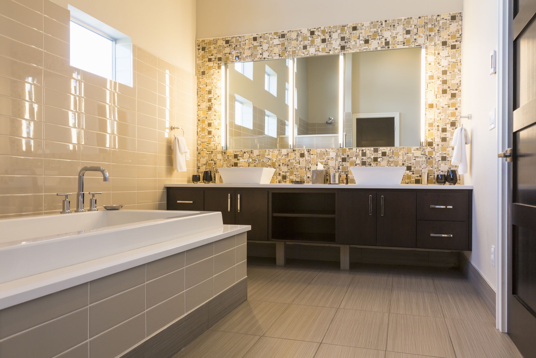 How to remodel a bathroom yourself